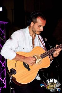 999818_562992490424153_446447336_n